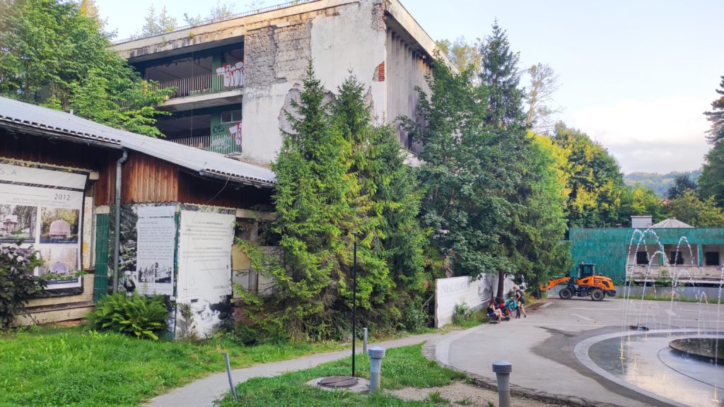 Dawny Zakład Przyrodoleczniczy w Szczawnicy - kwiecień 2024 Fot. mojepieniny.pl